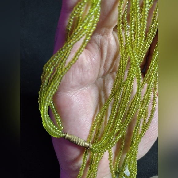 Vintage Multi strand Moss Green Beaded Necklace - Picture 3 of 9